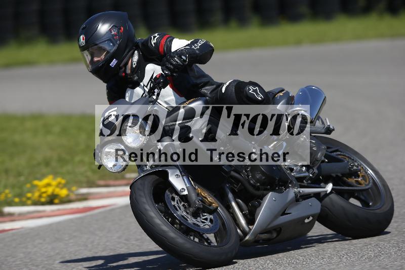 /Archiv-2024/29 12.06.2024 MOTO.CH Track Day ADR/Gruppe blau/65